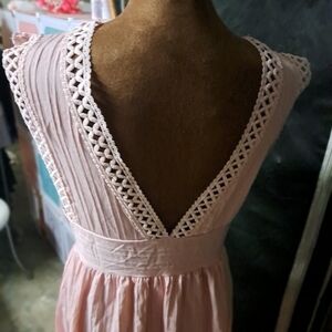 Elegant Pink Lace Trim Dress